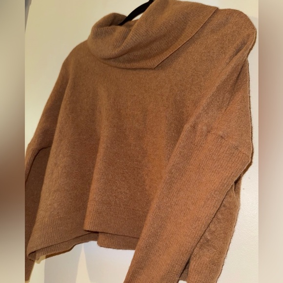 Cynthia Rowley Exquisite Tan 100% Fine Merino Wool Sweater - Picture 4 of 4